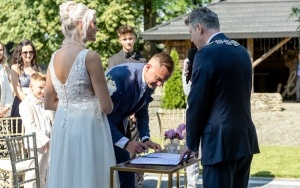 Małżeńska przysięga pod gołym niebem (6)