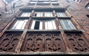 Piękno wnętrz bytomskich kamienic. Ich architektura zapiera dech w piersiach