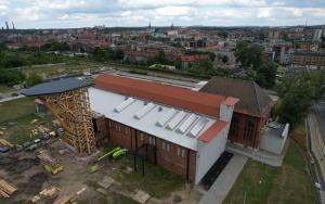 Na terenie Centrum Sportów Wspinaczkowych i Siłowych powstaje najwyższa w Polsce ściana zewnętrzna do wspinaczki (5)