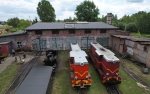 Uszkodzony dach budynku lokomotywowni będzie naprawiony (6)