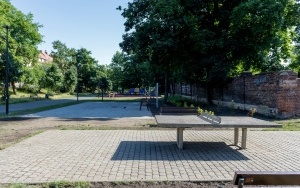 Nowe miejsca do zabawy, rekreacji i spotkań przy al. Marka i ul. Grabowej (9)
