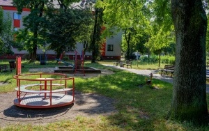 Dzieci będą miały nowy plac zabaw przy ul. Palińskiego w Łagiewnikach (8)