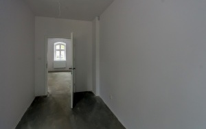 Rewitalizacja Kolonii Zgorzelec - wyremonotwane wnętrza budynków (3)