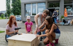 Becekobusowe zajęcia w Klubie Sezam  (10)