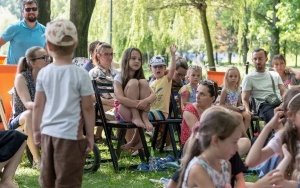 Ciocia Asia i zwierzaki odwiedziły park (2)