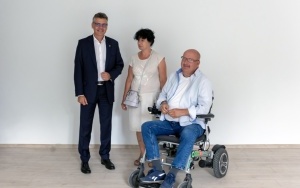 Przekazanie kluczy lokatorom wyremontowanego budynku przy ul. Siemianowickiej 29 (10)
