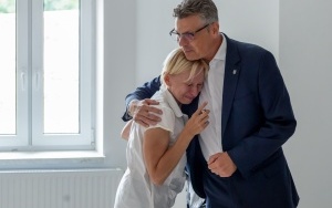 Przekazanie kluczy lokatorom wyremontowanego budynku przy ul. Siemianowickiej 29 (5)