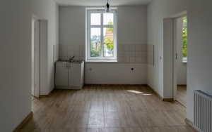 Przekazanie kluczy lokatorom wyremontowanego budynku przy ul. Siemianowickiej 29 (6)