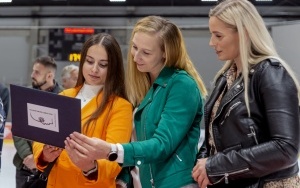 Uroczystość wręczenia tytułu Bytomianki Lata 2023 hokeistkom Polonii Bytom (12)
