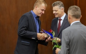 Wręczenie awansów zawodowych nauczycielkom i nauczycielom (11)