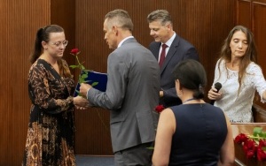 Wręczenie awansów zawodowych nauczycielkom i nauczycielom (16)