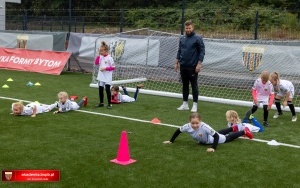 Pierwszy w historii trening piłkarskiej sekcji dziewcząt Polonii Bytom (8)