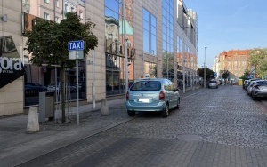 Nowe oznakowanie postoju taksówek w mieście  (8)