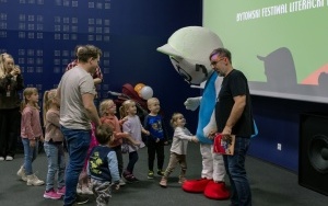 BECEK CZYTA - spotkanie z KICIĄ KOCIĄ (2)