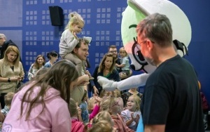BECEK CZYTA - spotkanie z KICIĄ KOCIĄ (4)