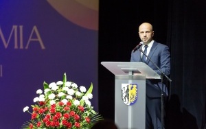 Wręczenie nagród dyrektorom i nauczycielom (5)