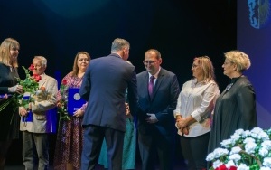 Wręczenie nagród dyrektorom i nauczycielom (7)