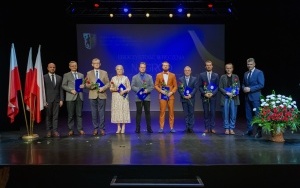 Wręczenie nagród dyrektorom i nauczycielom (5)