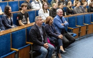 : Prezydent podziękował wolontariuszom, którzy pomagali podczas XIV Bytomskiego PKO Półmaratonu  (3)
