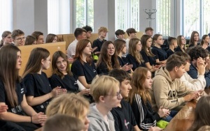 : Prezydent podziękował wolontariuszom, którzy pomagali podczas XIV Bytomskiego PKO Półmaratonu  (6)