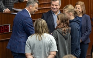 : Prezydent podziękował wolontariuszom, którzy pomagali podczas XIV Bytomskiego PKO Półmaratonu  (10)