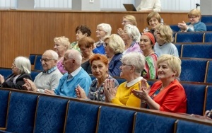 Od 1 listopada Bytomski Telefon Seniora z nowym numerem (13)