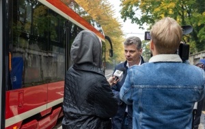 Tramwaj linii „38” wraca na tory na ul. Piekarskiej w Bytomiu (3)
