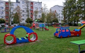 Plac zabaw przy Przedszkolu Miejskim nr 21 (4)
