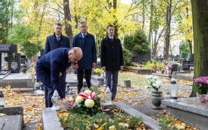 Pamięci tych, którzy odeszli na zawsze (3)