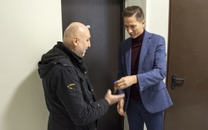 Przekazanie kluczy lokatorom kamienicy przy ul. Piłsudskiego 36 (6)