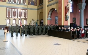 Narodowe Święto Niepodległości 2023 - Msza święta za Ojczyznę oraz przemarsz do pomnika Wolności (5)