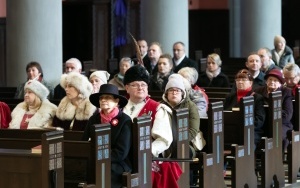 Narodowe Święto Niepodległości 2023 - Msza święta za Ojczyznę oraz przemarsz do pomnika Wolności (6)
