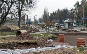 Przejazd przez ul. Drzewną w Stroszku zamknięty. Rusza przebudowa torowiska tramwajowego (5)