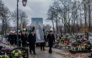 Uroczystości barbórkowe pod tablicą upamiętniającą górników, którzy zginęli podczas katastrofy w Heinitzgrube w Rozbarku (3)