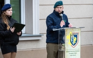 Pamiątkowa tablica upamiętniająca Dom Polski 
