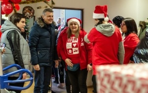 Bytomianie pomagają rodzinom w potrzebie (7)