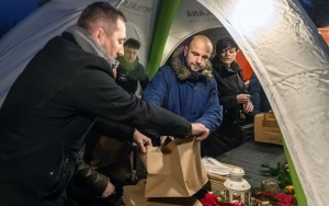 Fundacja Petralana po raz szósty zorganizowała wigilię w bytomskiej noclegowni  (2)