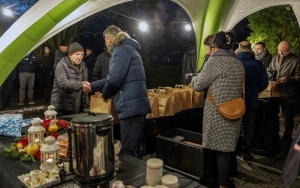 Fundacja Petralana po raz szósty zorganizowała wigilię w bytomskiej noclegowni  (7)