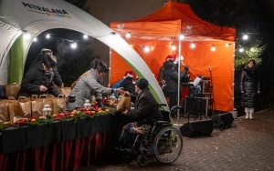 Fundacja Petralana po raz szósty zorganizowała wigilię w bytomskiej noclegowni  (14)