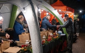 Fundacja Petralana po raz szósty zorganizowała wigilię w bytomskiej noclegowni  (15)