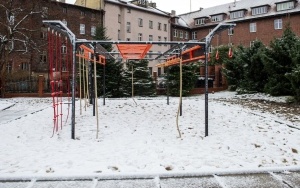 Nowy plac zabaw i strefa sportowa przy ul. Tarnogórskiej  (4)