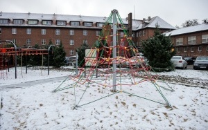 Nowy plac zabaw i strefa sportowa przy ul. Tarnogórskiej  (7)