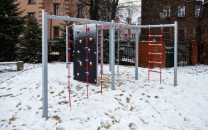 Nowy plac zabaw i strefa sportowa przy ul. Tarnogórskiej  (10)