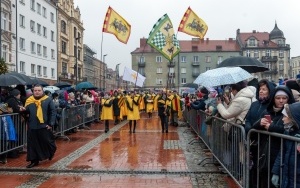 Orszak Trzech Króli przeszedł ulicami miasta pod hasłem „W jasełkach leży” (9)