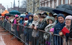 Orszak Trzech Króli przeszedł ulicami miasta pod hasłem „W jasełkach leży” (10)