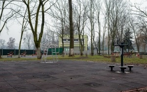 Minisiłownia i plac zabaw w Szombierkach (11)
