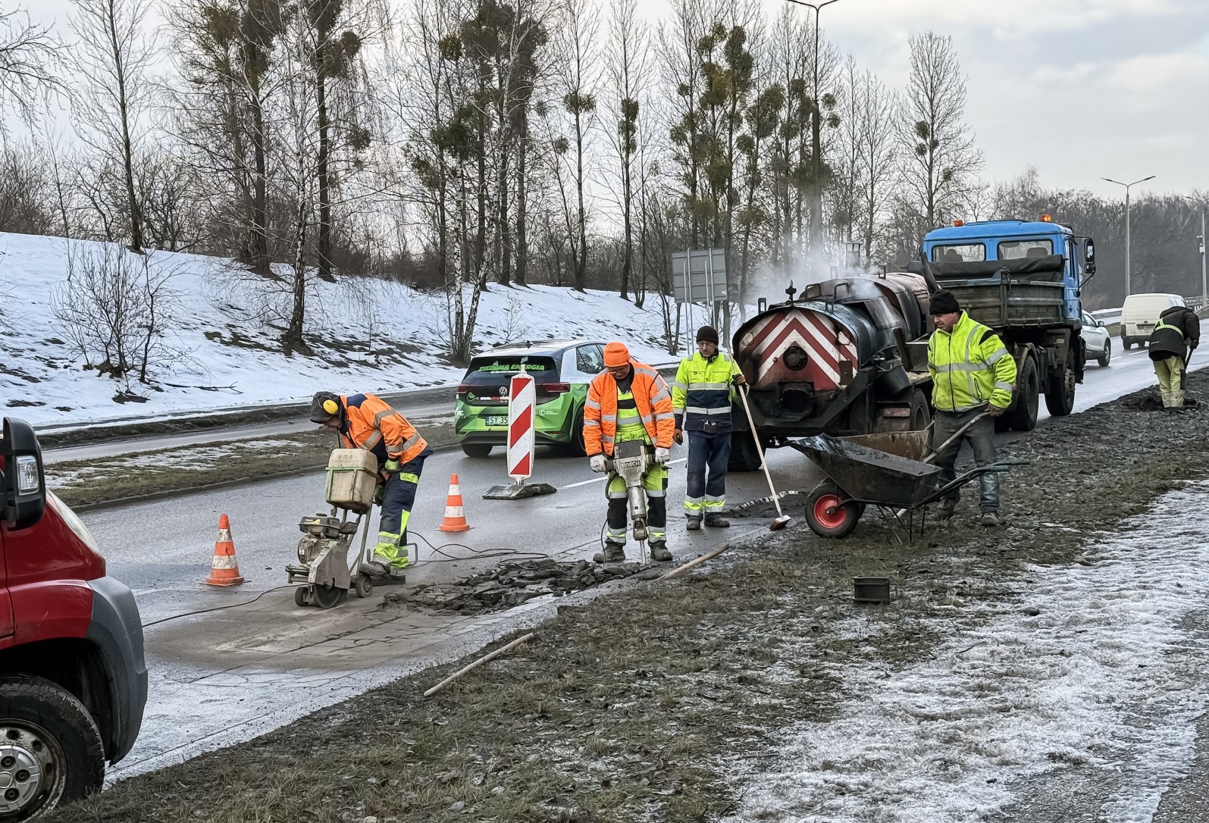 Ruszają remonty nawierzchni jezdni asfaltem lanym