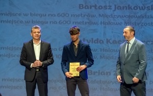 Kolejny bardzo dobry sezon uczniów V Liceum Ogólnokształcącego Mistrzostwa Sportowego (9)
