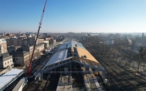 Postęp prac przy modernizacji hali peronowej dworca PKP w Bytomiu (5)