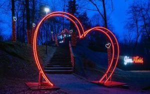 Walentynkowe iluminacje na Górze Miłości  (3)